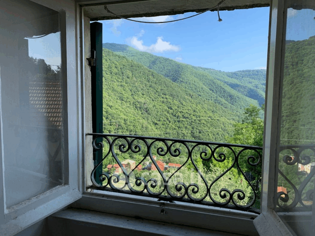 Serramentistica Bavari Genova Mariani Serramenti Genova Finestre Genova Esperienza Infissi Competenza Genova Mariani Varani Fabbrica Artigiana Porte e Infissi